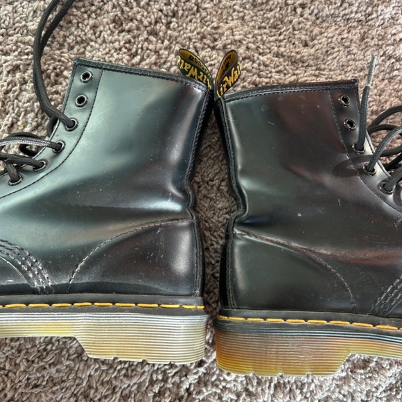 Women's Dr Martens Docs Combat Boots Leather Smooth size 7 - Picture 5 of 6